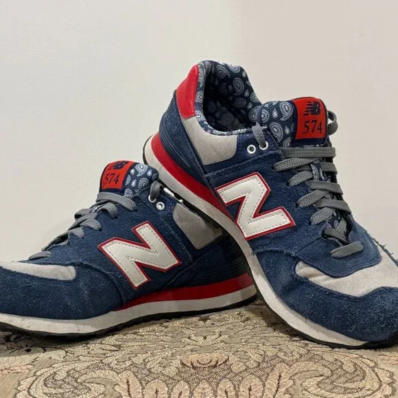 9.5 Paisley 574 blue suede. Lightly used. - Picture 7 of 10